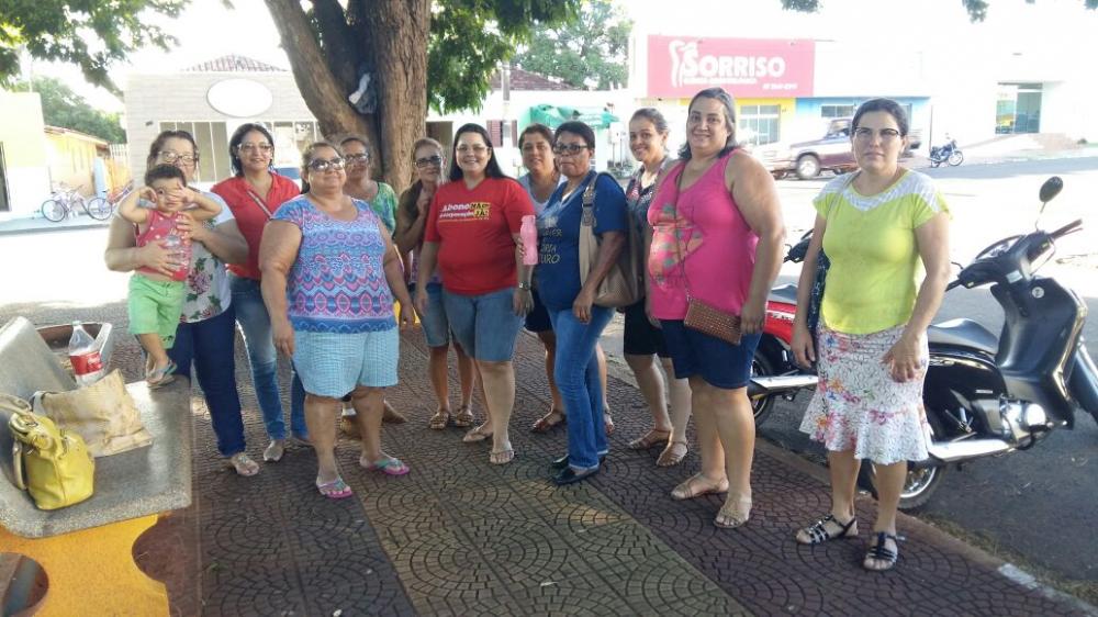 70% DOS ADMINISTRATIVOS PARAM NO 1º DIA DE GREVE