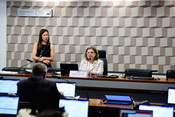 Aprovado projeto de Teresa Leitão para concurso público na educação indígena, do campo e quilombola