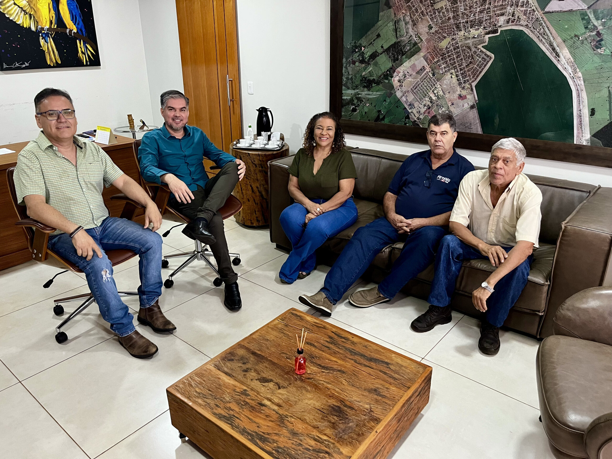FETEMS e SIMTED de Terenos apresentam pautas da Educação Pública para Executivo Municipal