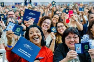 CNDB: nova Carteira Nacional Docente é conquista histórica para os professores brasileiros