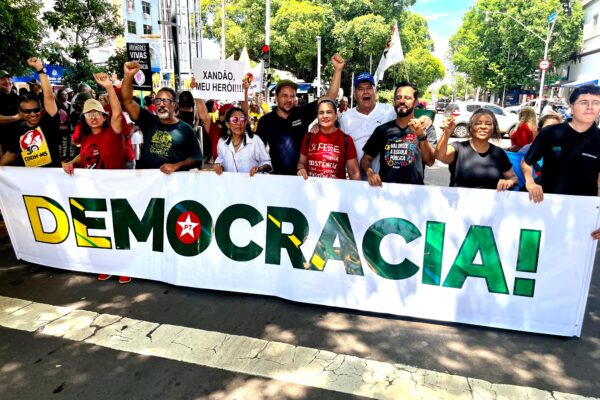 FETEMS participa de Mobilização Nacional em Defesa da Democracia e Contra Retrocessos