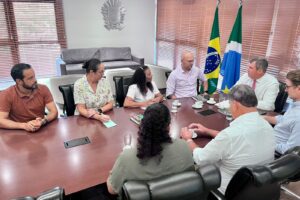 Governo assume compromisso com a FETEMS de convocar remanescentes, avançar na nomeação de aprovados, publicar nova tabela salarial para convocados e implementar de nível para administrativos