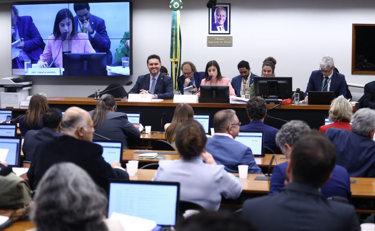 Após aprovação do PNE, FETEMS reforça críticas a recuos e defende a incorporação integral das propostas da CONAE 2024