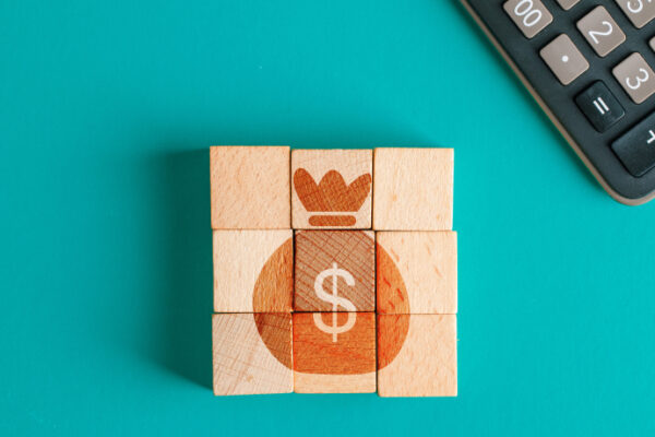 Piso para funcionários da educação é aprovado na câmara