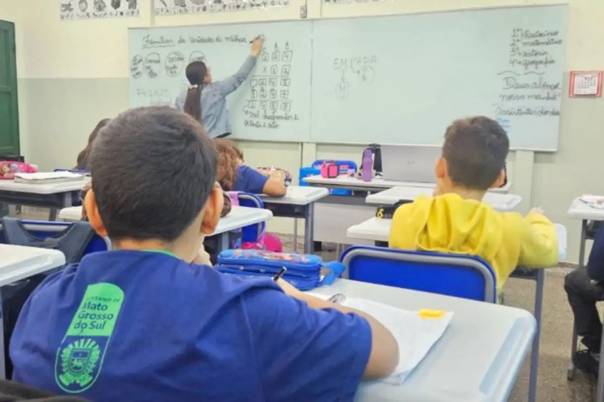 Aprovados em concurso da SED são nomeados e reforçam quadro da educação pública em MS