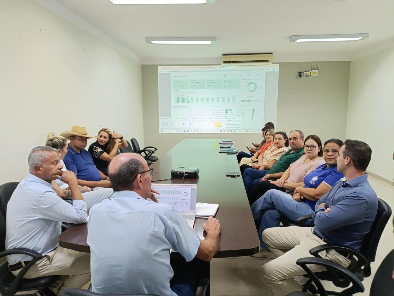 Atuação do SIMTED garante correção salarial para trabalhadores da educação em Amambai