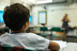 CNTE: Censo Escolar mostra estagnação na efetivação docente nas redes públicas de ensino