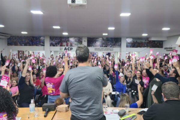 Professores da REME aprovam paralisação no dia 12 após Prefeitura da Capital negar reajuste do Piso 20h