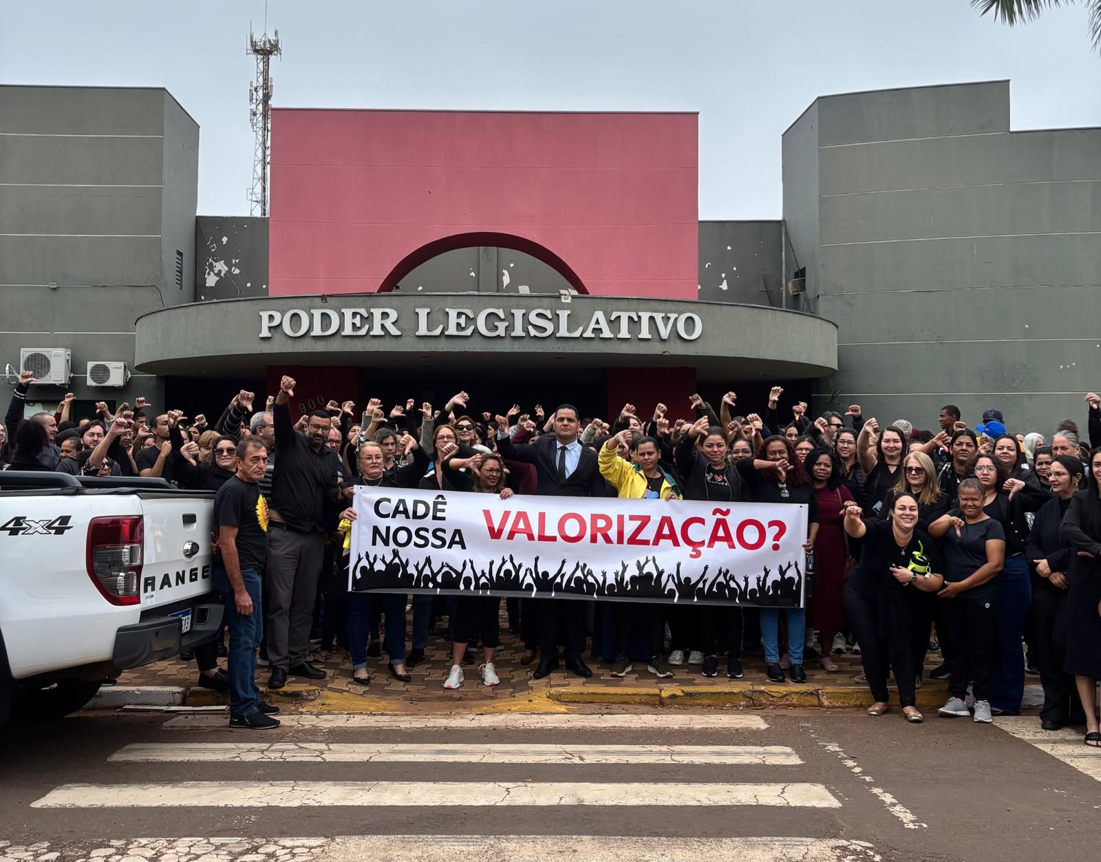 Após paralisação de servidores, Prefeitura de Naviraí suspende por 60 dias PL que atacava direitos