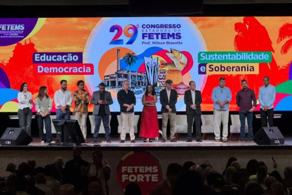 Abertura do 29º Congresso Estadual da FETEMS reúne lideranças e reafirma defesa da educação pública