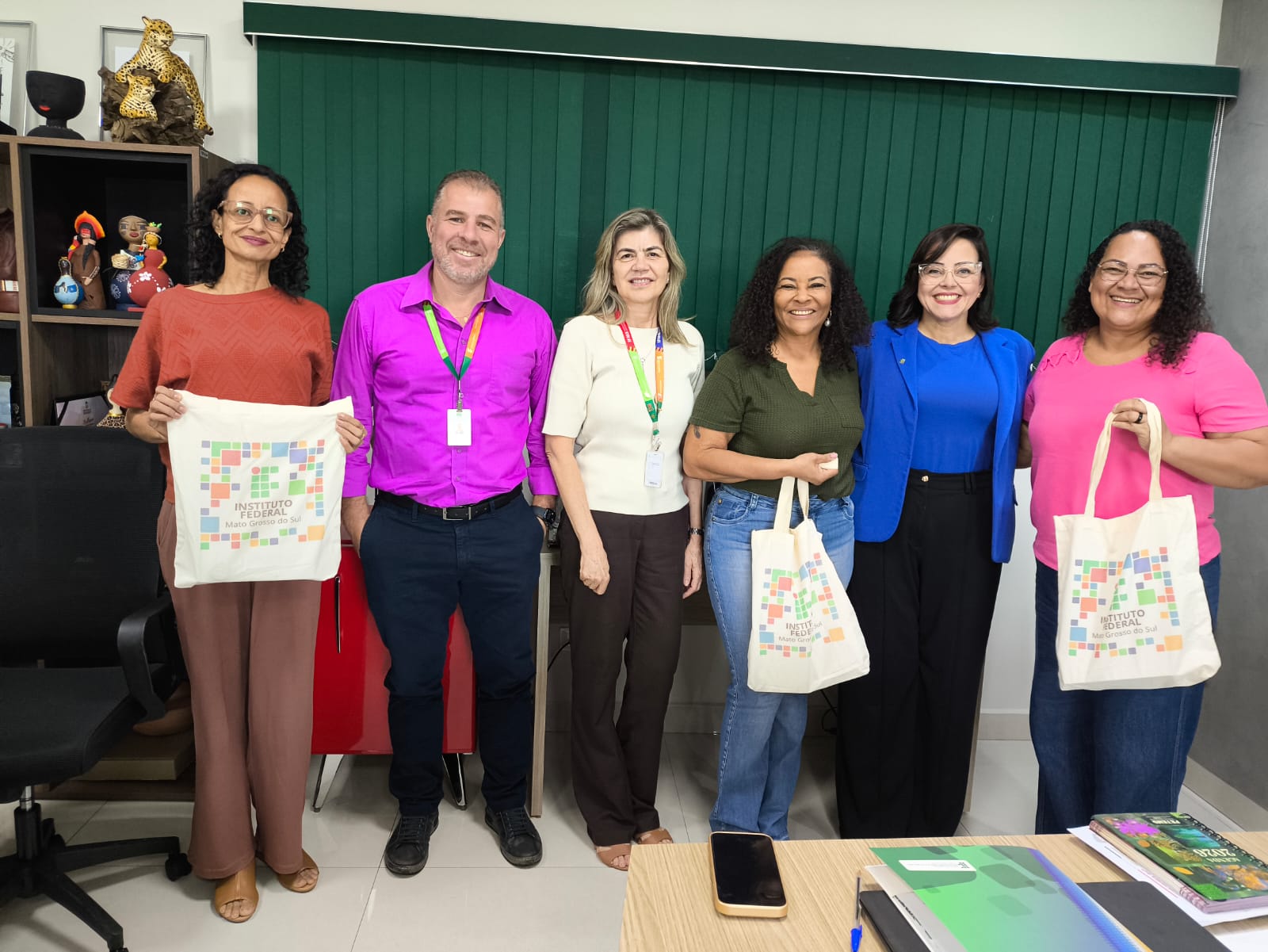 FETEMS e IFMS debatem parceria para formação de nível superior para administrativos da educação