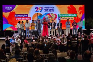 FETEMS abre o 29º Congresso Estadual com homenagem a Wilson Biasotto e debate sobre a construção das lutas da educação