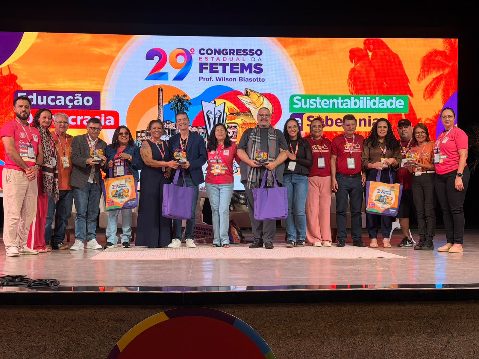 29º Congresso Estadual da FETEMS: painel debate direitos, saúde, diversidade e valorização das(os) profissionais da educação
