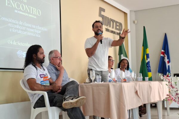 Vice-presidente da FETEMS participa de encontro de formação sindical do SINTED de Três Lagoas e Selvíria