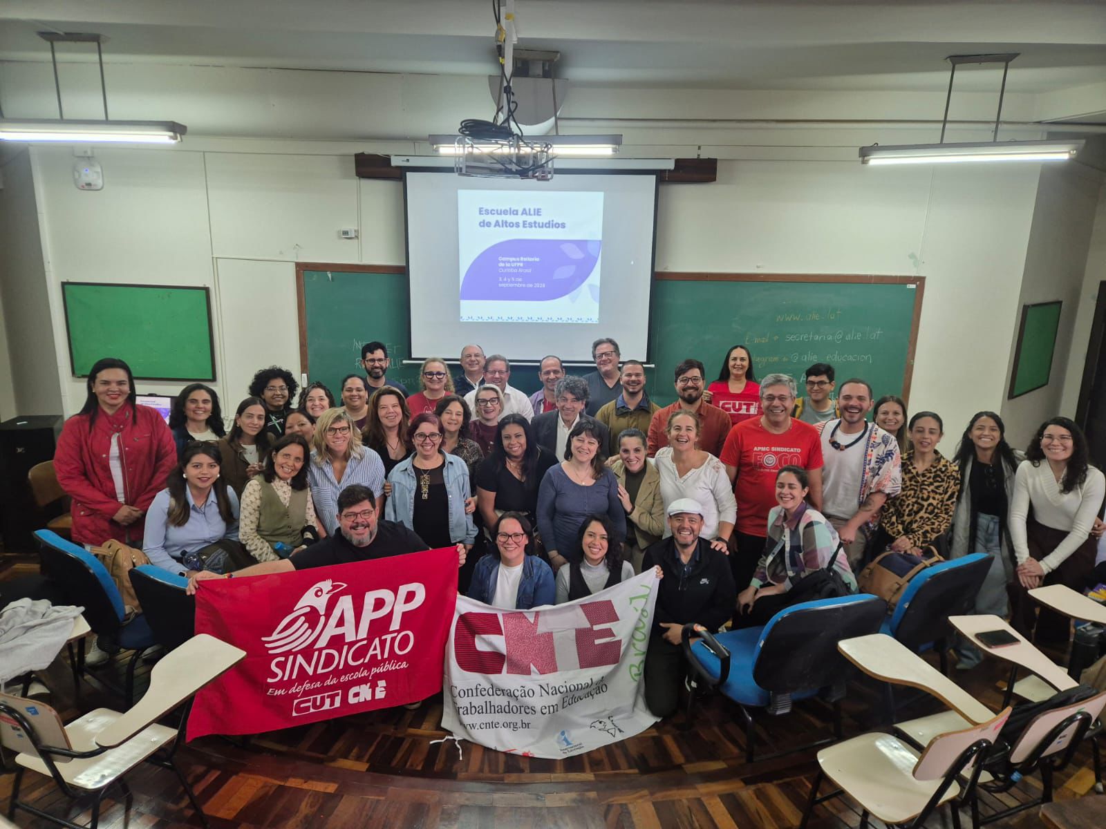 FETEMS participa de seminário internacional sobre direito à educação e políticas públicas na UFPR