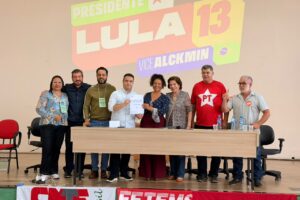 Fábio Trad assina carta-compromisso da FETEMS durante Assembleia Geral Extraordinária