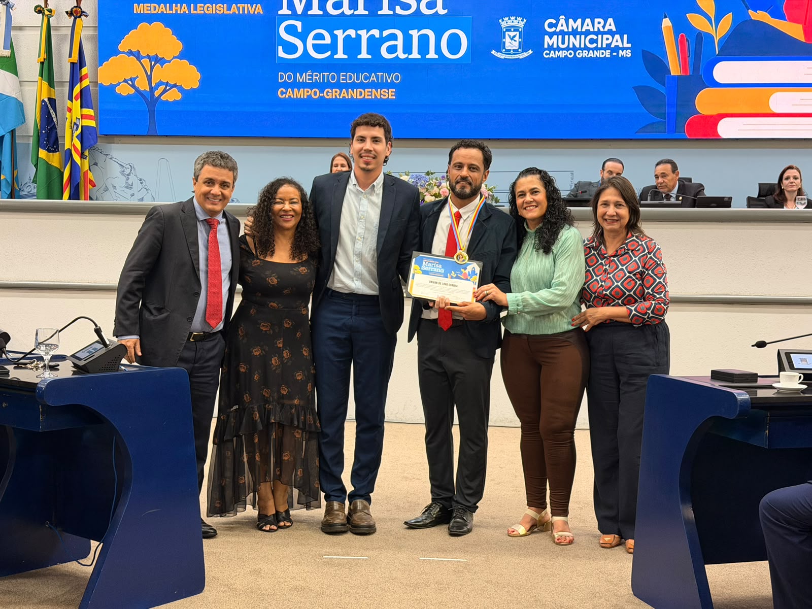 Vice-presidente da FETEMS, Onivan Correa, recebe Medalha Legislativa do Mérito Educativo Campo-grandense